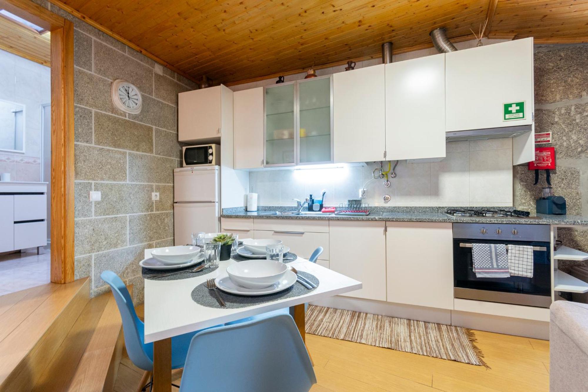 Casa Rustica T2 Com Salamandra E Cozinha - Seia - Serra Da Estrela - Casa Do Loureiro II Eksteriør billede